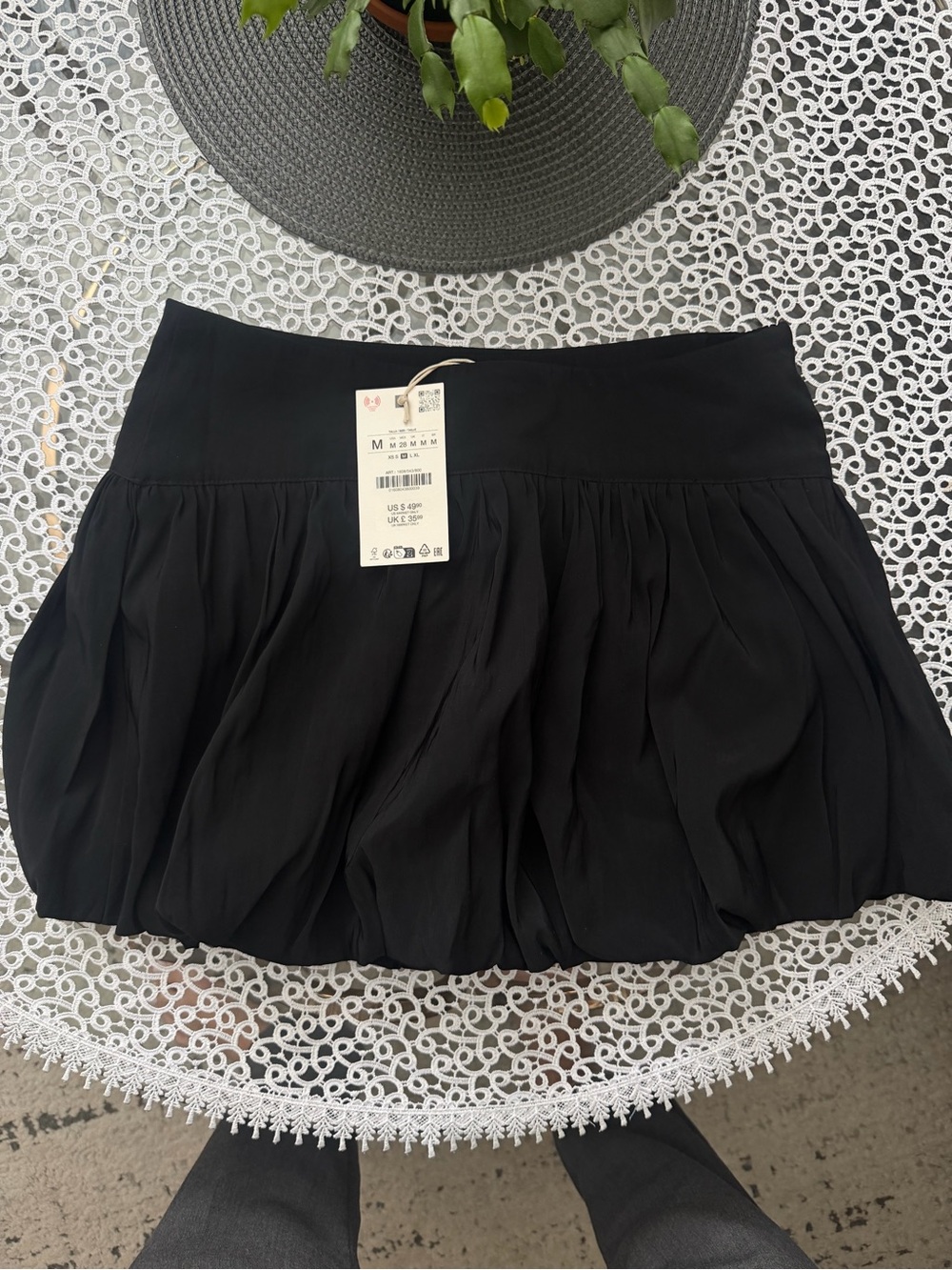 ZARA Black BUBBLE Mini Skirt WITH SHORTS NWT